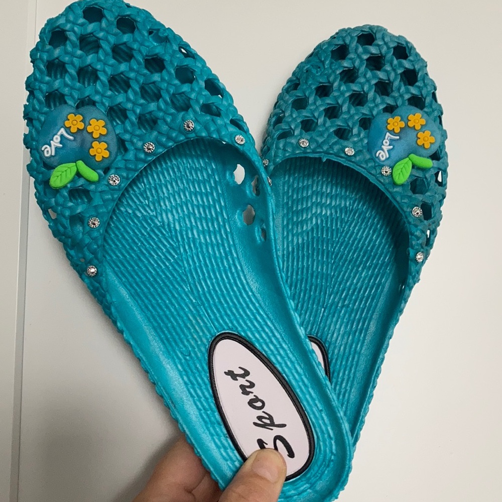Cute house slippers!